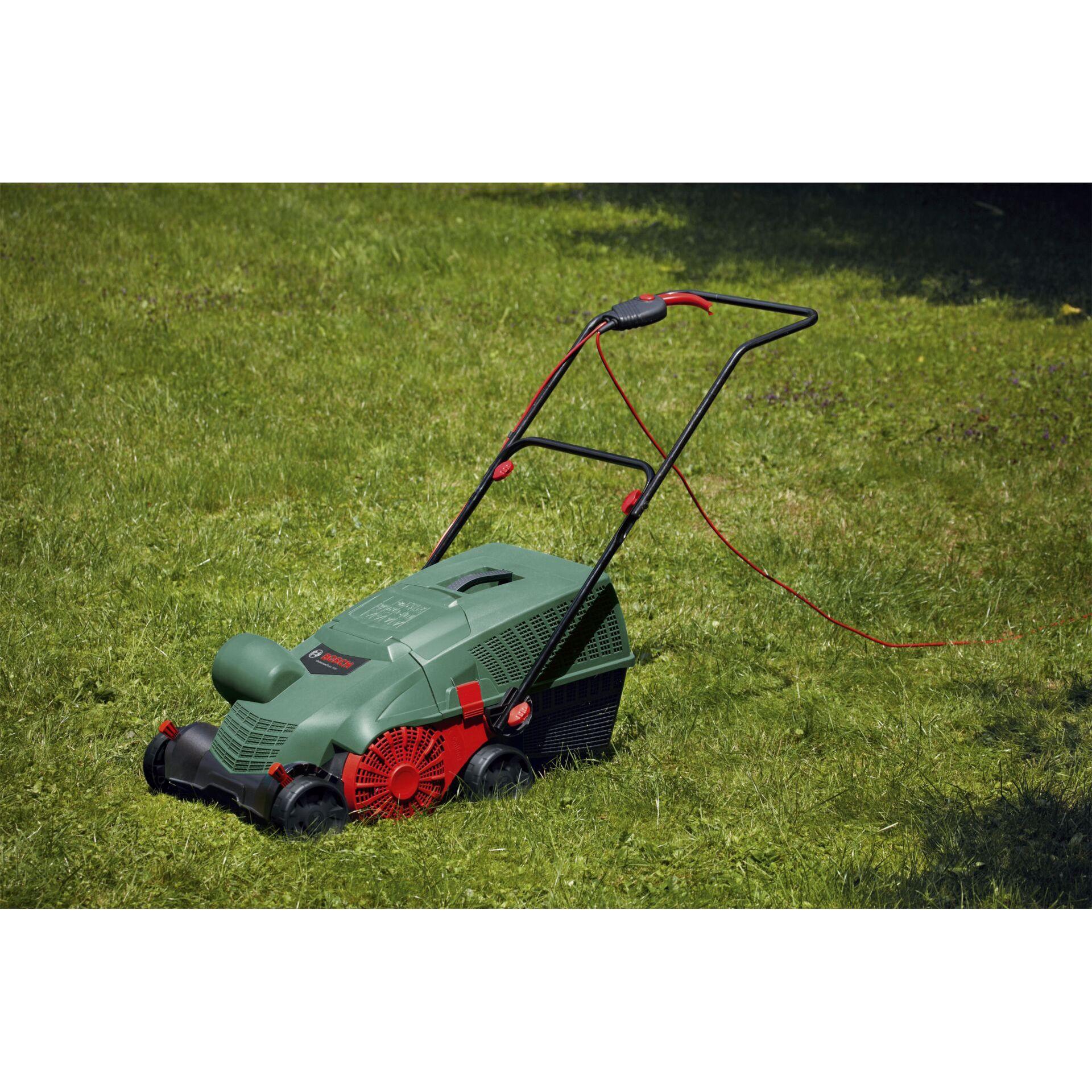 Thumbnail - Bosch Home & Garden, Vertikutierer, Moosrupfer UniversalRake 900