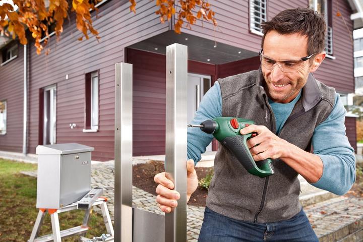 Produktbild Bosch Home & Garden Uneo 10,8 Li-2, 2 Akkus (Akkubetrieb)
