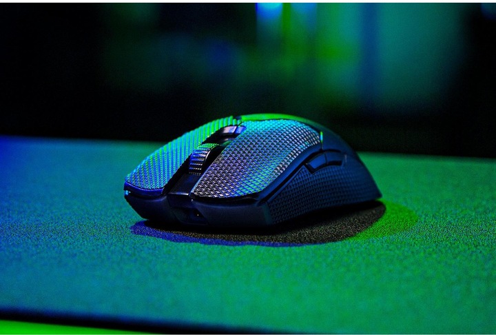 Actual product image Razer Viper V2 Pro (Wireless, Cable)