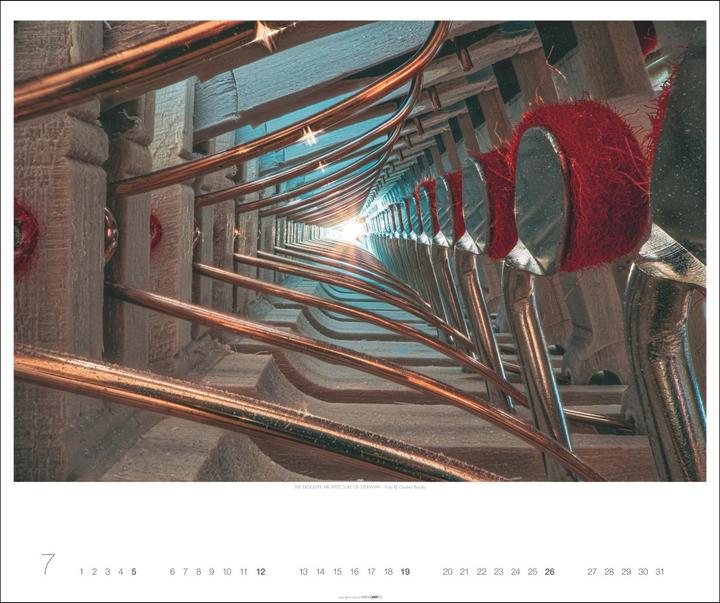 Produktbild Architecture in Music Kalender 2026 - Musikinstrumente von innen (55 x 46 cm)