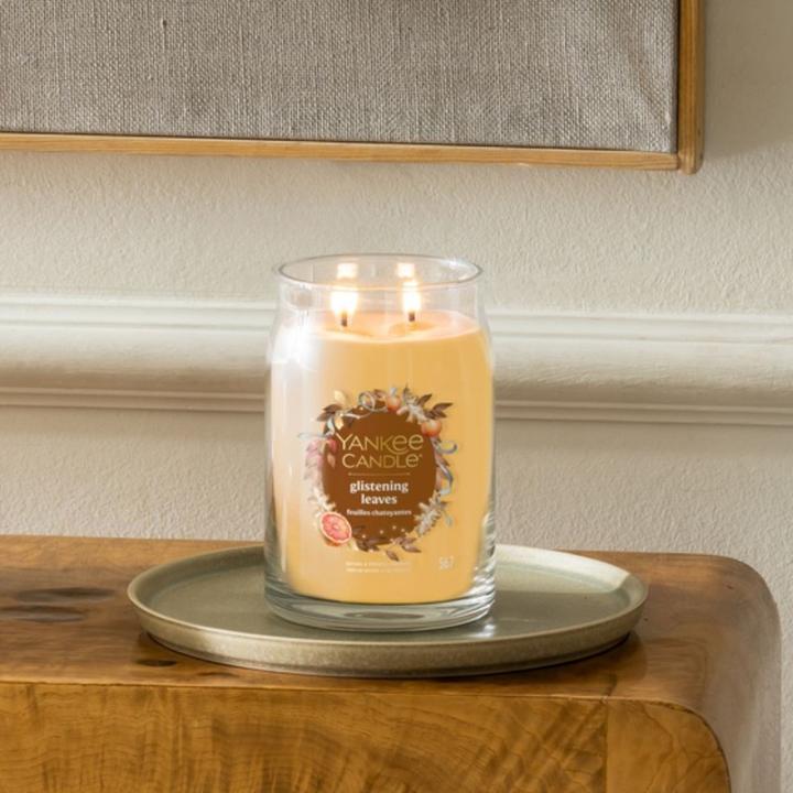 Produktbild Yankee Candle Glistening Leaves