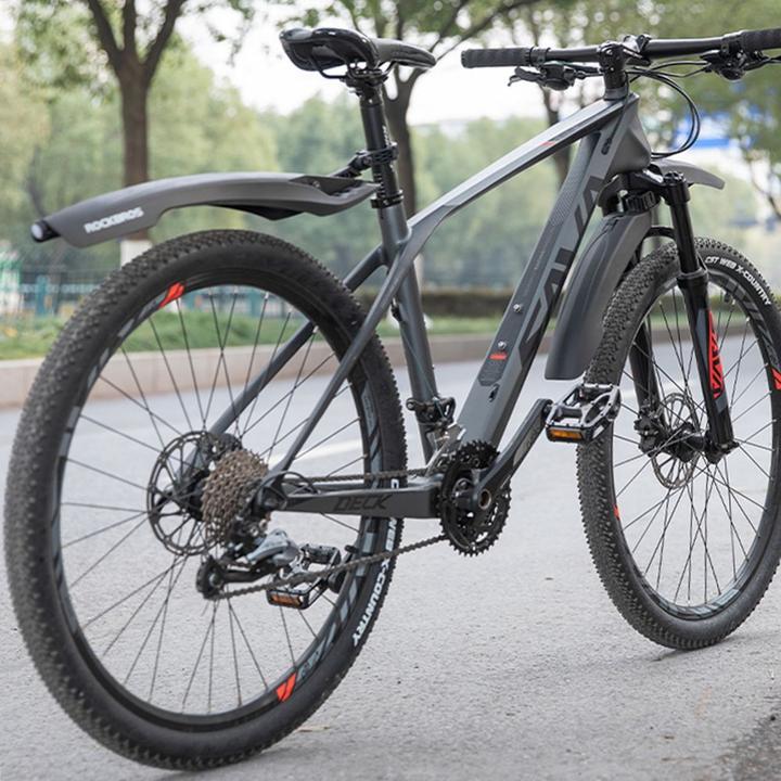Actual product image Rockbros DNB8001 mudguard with red LED light - black (Rear mudguard)