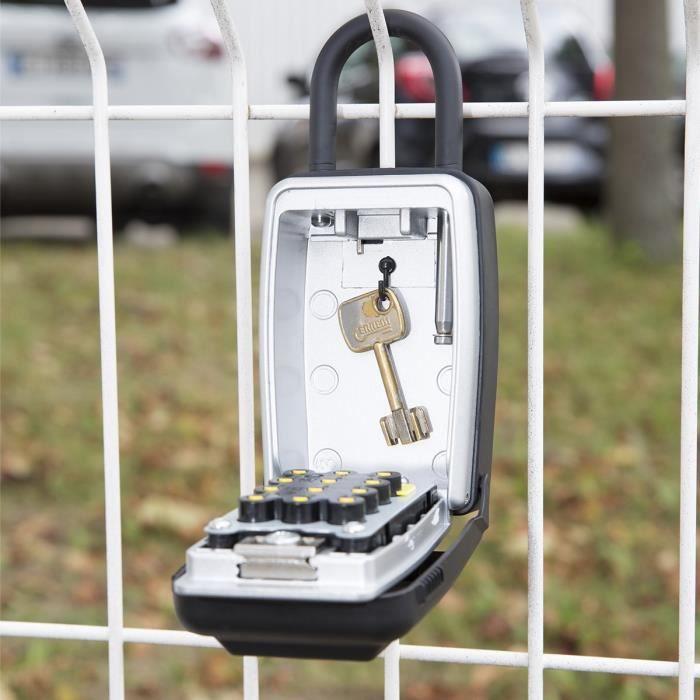 Actual product image Master Lock 5422EURD Safe Portable Safe