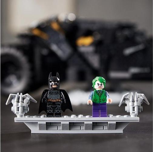 Actual product image LEGO Batmobile Tumbler (76240, LEGO DC, LEGO Rare Sets)