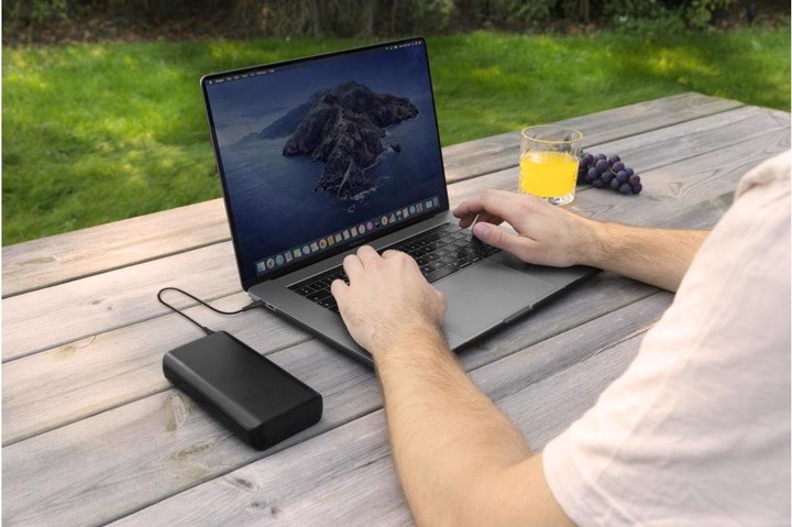 Produktbild Trust Laro Laptop (20000 mAh, 65 W, 65 Wh)