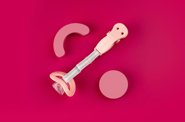 Actual product image Curaprox Baby Pacifier Holder pink (1 x, from birth)