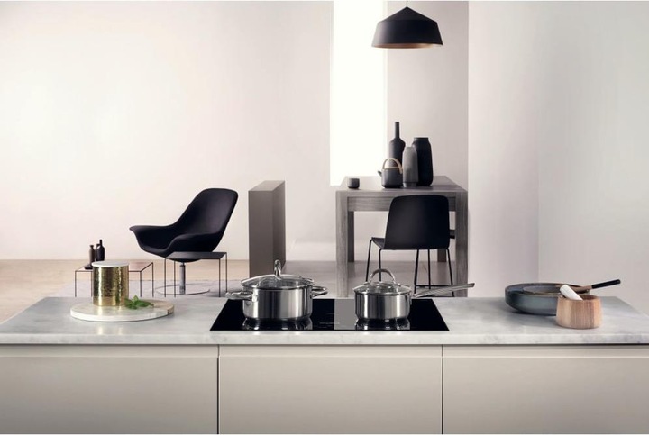 Actual product image Whirlpool SMO 654 OF/BT/IXL Schwarz Integriert 65 cm Zonen-Induktionskochfeld 4 Zone(n)