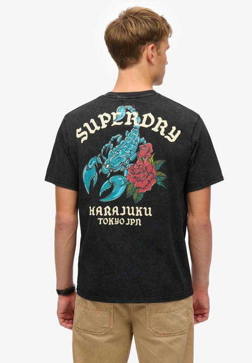 Produktbild Superdry Neo Trad Locker geschnittenes T-Shirt mit Tattoo-Grafik (XXL)