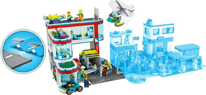 Actual product image LEGO Hospital (60330, LEGO City)