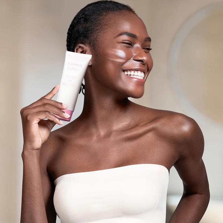 Immagine prodotto Foreo LUNA Micro-Foam Cleanser 2.0 Detergente per il viso con vitamina E e aminoacidi 100ml (Schiuma detergente, 100 ml)