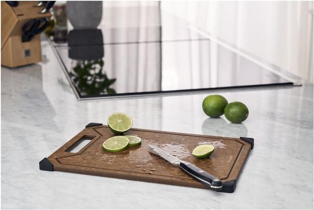 Actual product image Zwilling - Cutting Board - Brun-Sort - 37 cm x 25 cm