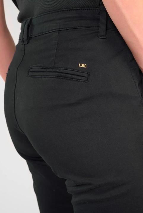 Actual product image Le Temps Des Cerises 's chino trousers dyli 6 (Frequency band 38 (2600 MHz))