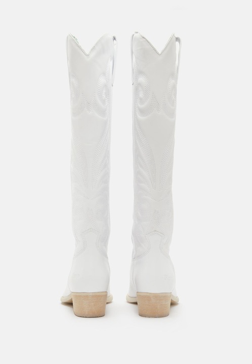 Produktbild Felmini Der Cowboy-Stiefel mit Absatz von, zeichnet sich durch eine wunderschöne Stickerei am Schaft (41)