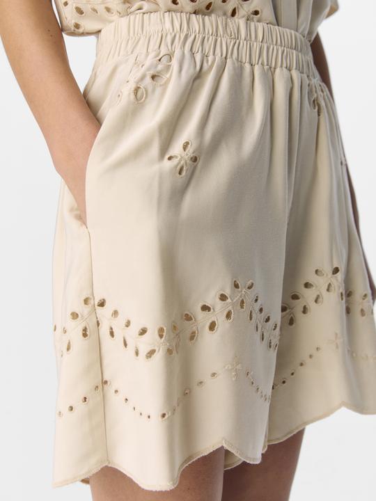 Actual product image Object Broderie Anglaise Shorts (36)