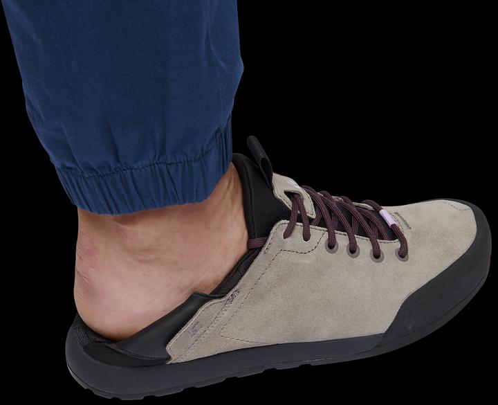 Actual product image Black Diamond W Session Suede Shoes (37.5)