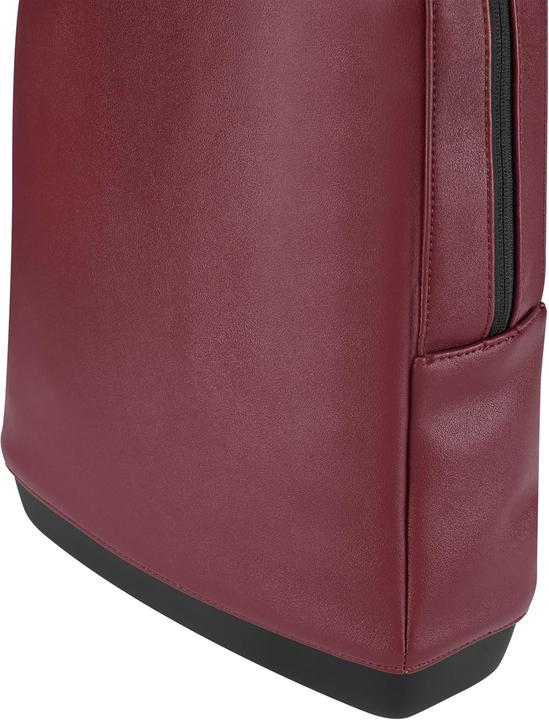 Actual product image Moleskine Classic2.0smallbackpackred