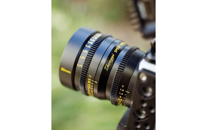 Actual product image Zhongyi Mitakon Fixed focal length Speedmaster 35 mm T1 Cine (Fujifilm X)