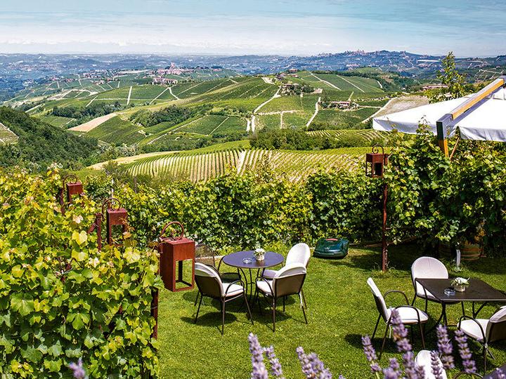 Image du produit Smartbox Winery Spa en Italie : 2 nuits avec oenothérapie dans les Langhe (2 pers.)