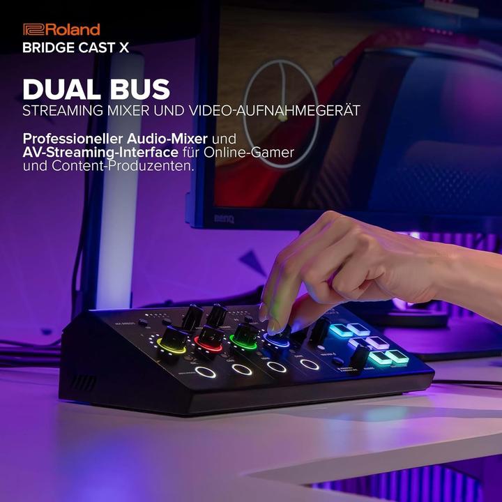 Produktbild Roland Bridge Cast X (Studio- und Livemixer)