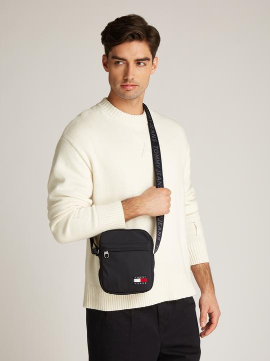 Image du produit Tommy Hilfiger Tjm Ess Daily Reporter (100% polyester recyclé)