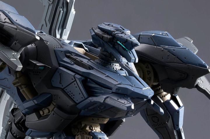 Actual product image Bandai ARMORED CORE VI - Schneider Night Heron/40E Steel Haze - Model Kit