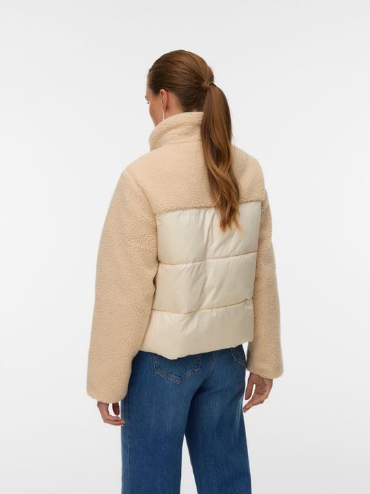 Actual product image Vero Moda VMHOLLY Jacke Jacke (M)