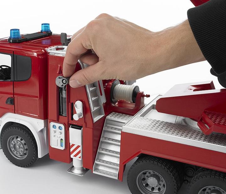 Actual product image Bruder Scania R-series fire brigade with ladder