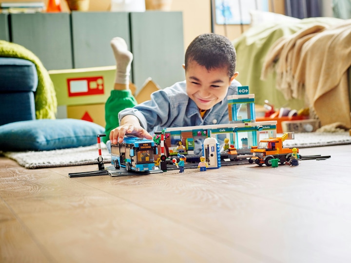 Immagine prodotto LEGO Stazione (60335, LEGO City)
