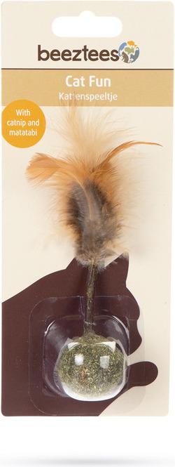 Actual product image Beeztees Catnip ball with matatabi and feathers (Catmint toy)