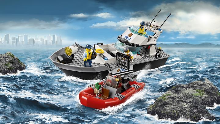 Actual product image LEGO City Police Patrol Boat (60129, LEGO City)