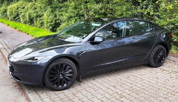 Immagine prodotto Made4EV Coprimozzi performanti con design a turbina per la Tesla Model 3 Highland (18")