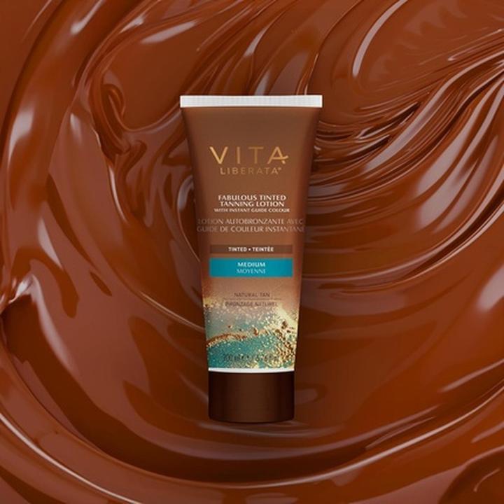 Actual product image Vita Liberata Fabulous Gradual Tanning Lotion Medium Tinted Natural Looking Tan for Face & Body Quic (Self tanning cream, 200 ml)