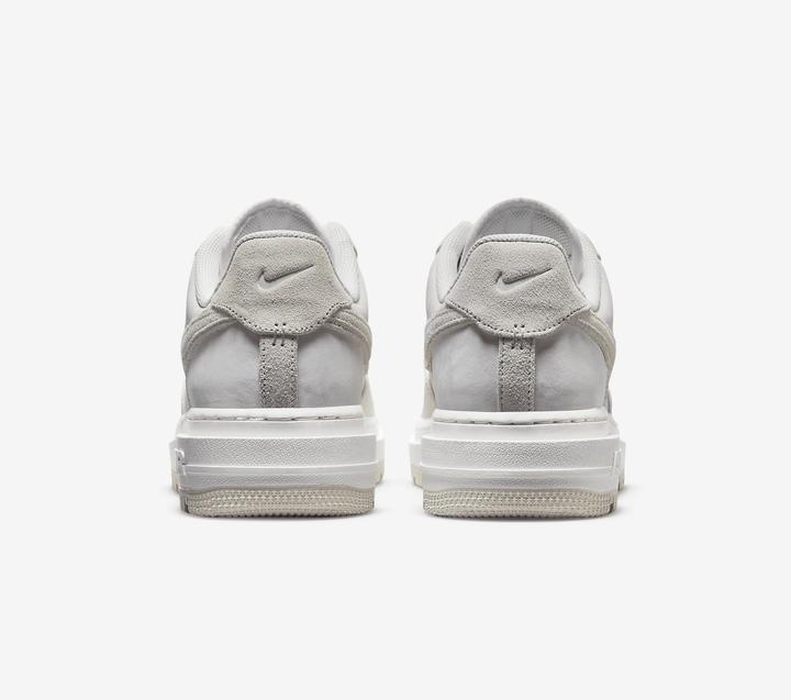 Image du produit Nike Air Force 1 Luxe (38.5)