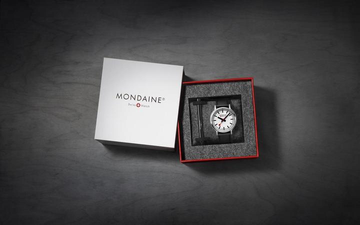 Image du produit Mondaine MST.4101B.LBV Stop2go Horloge - Horloge de gare - Saffierglas - Staal/Kunstleer - Zilver/Zwart - 41 (41 mm)