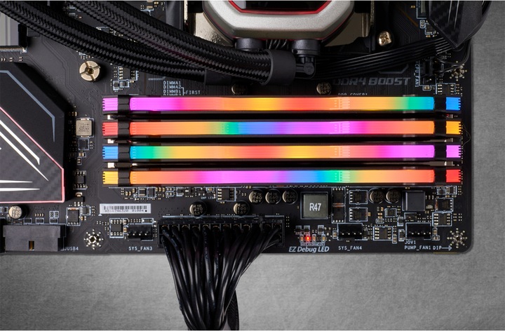 Produktbild Corsair GB, DDR4 CL16 (4 x 32GB, 3200 MHz, DDR4-RAM, DIMM)