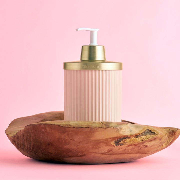 Actual product image Sterillium Protect & Care Emma