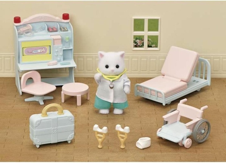Actual product image Sylvanian Families Country Doctor Play Set with Figure