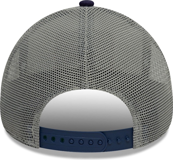Actual product image New Era A-Frame Mesh Trucker Cap - Brand Patch Weiss (One size)