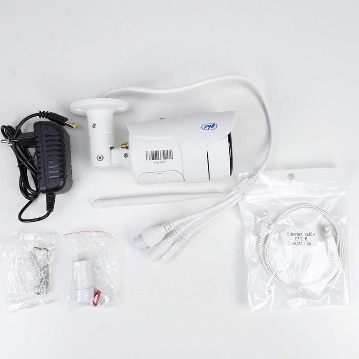 Actual product image PNI 4 IP52 Camera Video Surveillance Kit with Remote Mobile Access and Audio Recording (3840 x 2160 pixels)