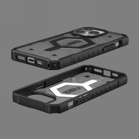 Actual product image UAG ARMOR GEAR Sman 6.7 Max Path Mags Ash (Apple iPhone 15 Pro Max)