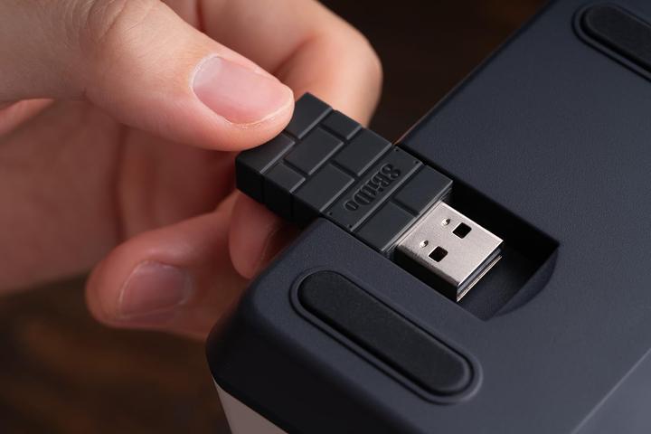 Produktbild 8bitdo Retro 18 Mechanical Numpad (N Edition) - Numpad (Eng. Int., Kabellos)