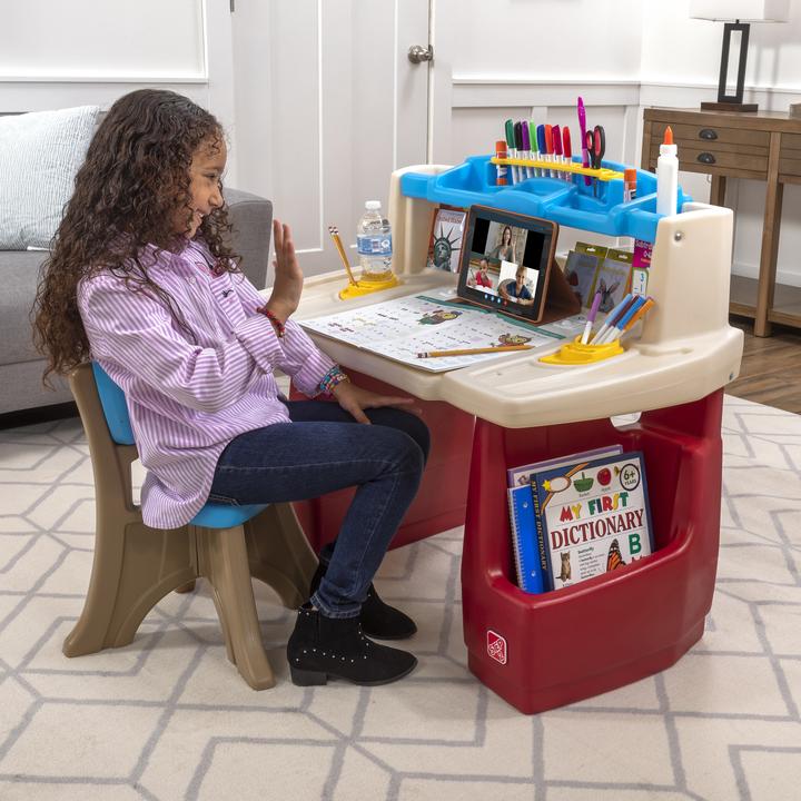 Image du produit Step2 Deluxe Art Master Desk (Fauteuil pour enfants)