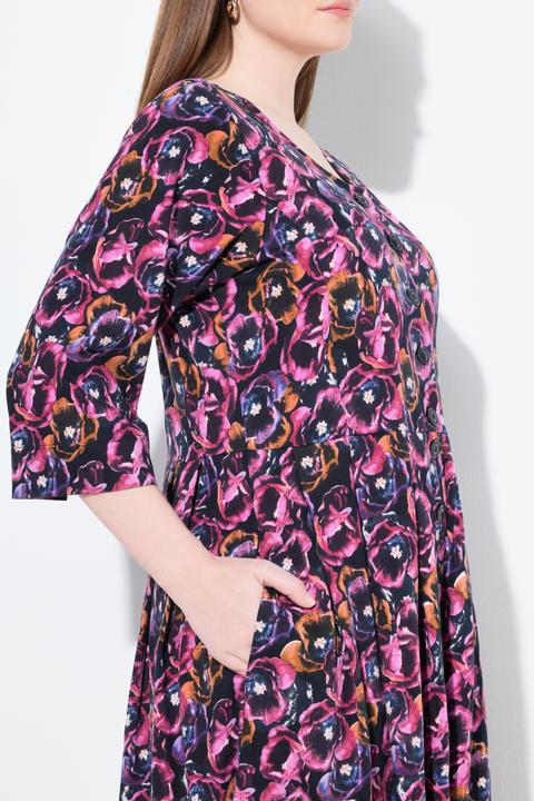 Image du produit Ulla Popken Robe maxi en jersey avec poches, décolleté rond et manches 3/4, coupe évasée (56)