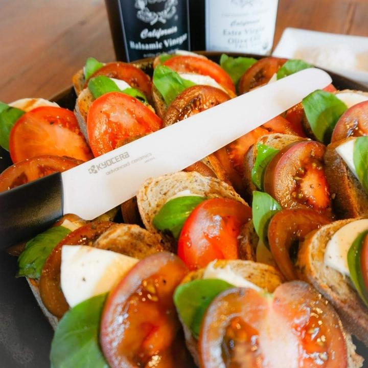 Actual product image Kyocera FK-181 WH-BK EU Knife (18 cm)