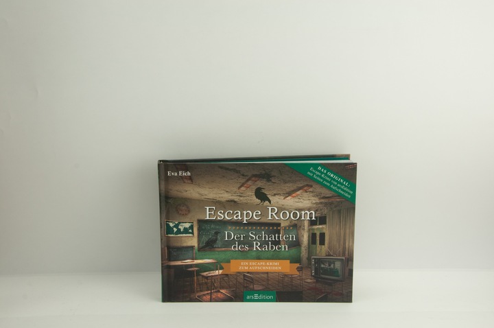 Actual product image Escape Room. Shadow of the Raven. The new Escape Room thriller by Eva Eich. (German)