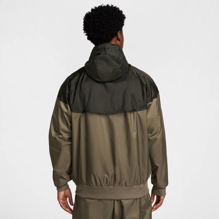 Actual product image Nike Windrunner (M)