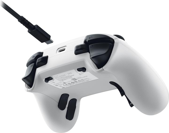 Actual product image Razer Wolverine V3 Pro (PC)