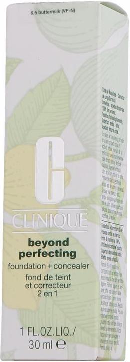 Productafbeelding Clinique Beyond Perfecting Foundation + Concealer (CN 32 Karnemelk)