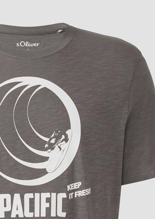 Produktbild S.Oliver T-Shirt Baumwoll-T-Shirt mit Frontprint und Flammgarnstruktur (L)