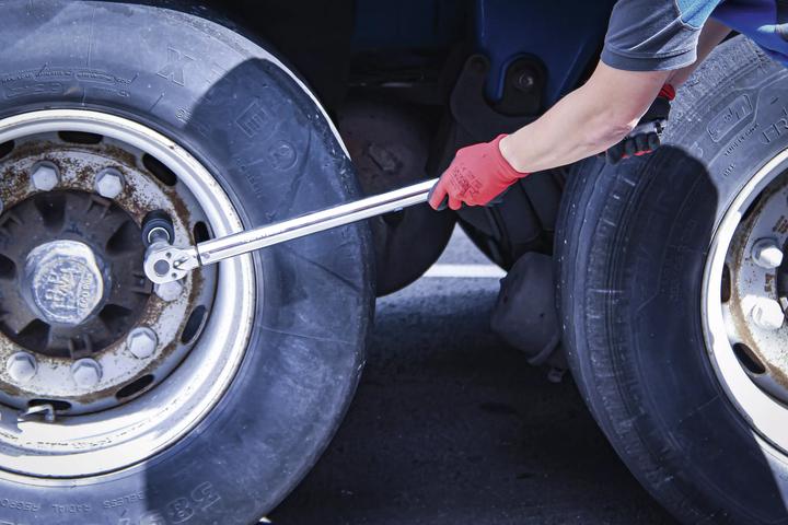 Image du produit BGS Clé dynamométrique | carré mâle 20 mm (3/4") | 140 - 980 Nm (3/4", 140 Nm, 980 Nm)